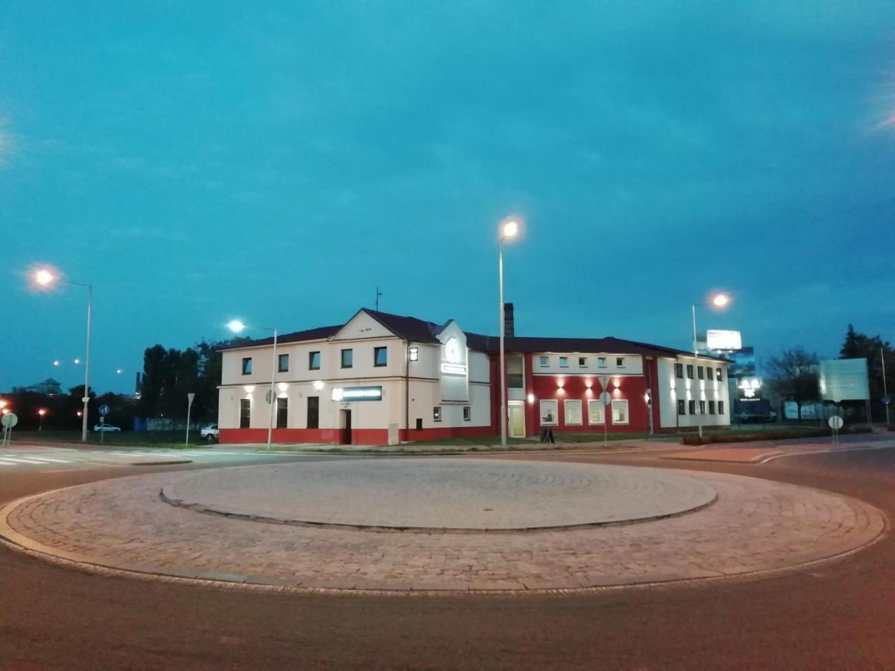 Motorest U Kola Prostejov Exterior photo